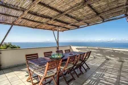 Gocce Villas - Sunshine Villa Маса Лубрензе Екстериор снимка