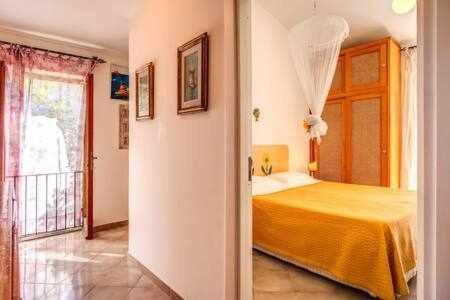 Gocce Villas - Sunshine Villa Маса Лубрензе Екстериор снимка